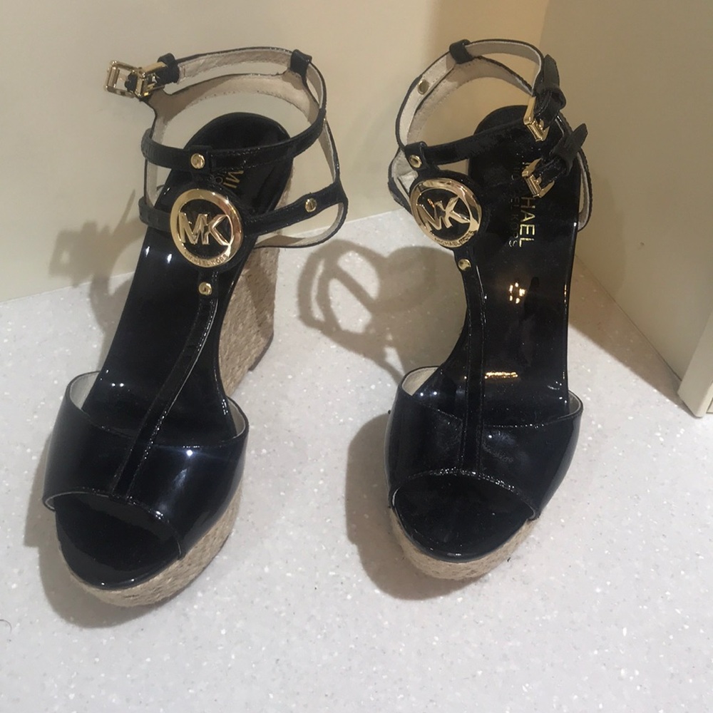 Michael Kors shoes - Picture 1 of 1